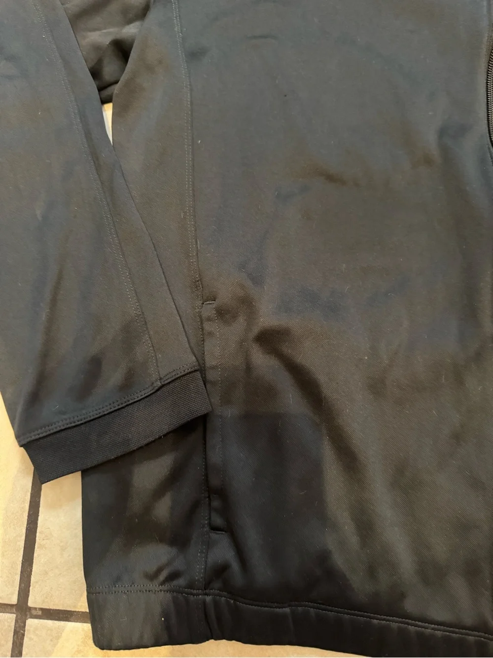 Nike Black Men's Full-Zip Performance Jacket with White Swoosh